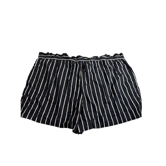 Who What Wear Womens 4X Chalk Stripe Linen Blend Paperbag Shorts Black White New - Picture 2 of 6